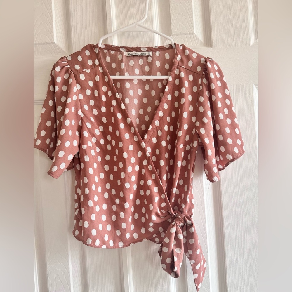 Abercrombie & Fitch Short-Sleeve Faux Silk Wrap Top Size XS